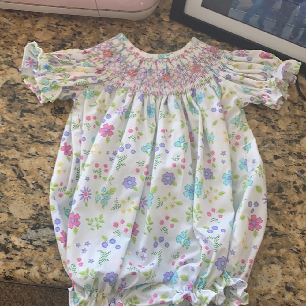 Smocked Bubble Little English Size 6 months